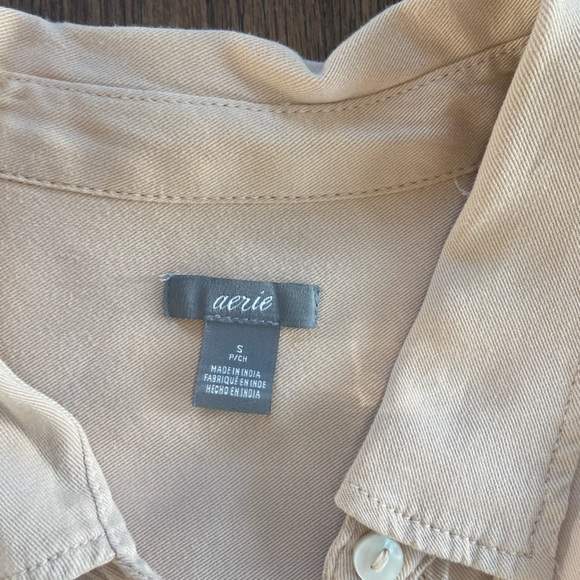 American Eagle Sleeveless Button Down ๐ธ๐๐ - Picture 3 of 3